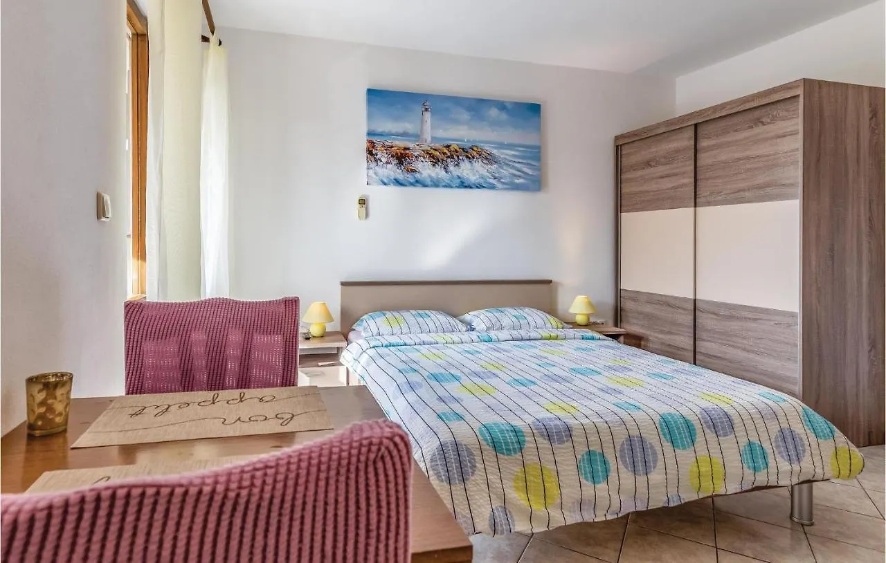 Beautiful Apartment In Medulin With Kitchen